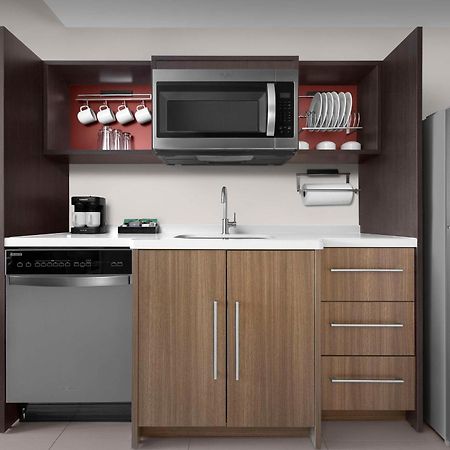 Home2 Suites By Hilton Фолс Чърч Екстериор снимка