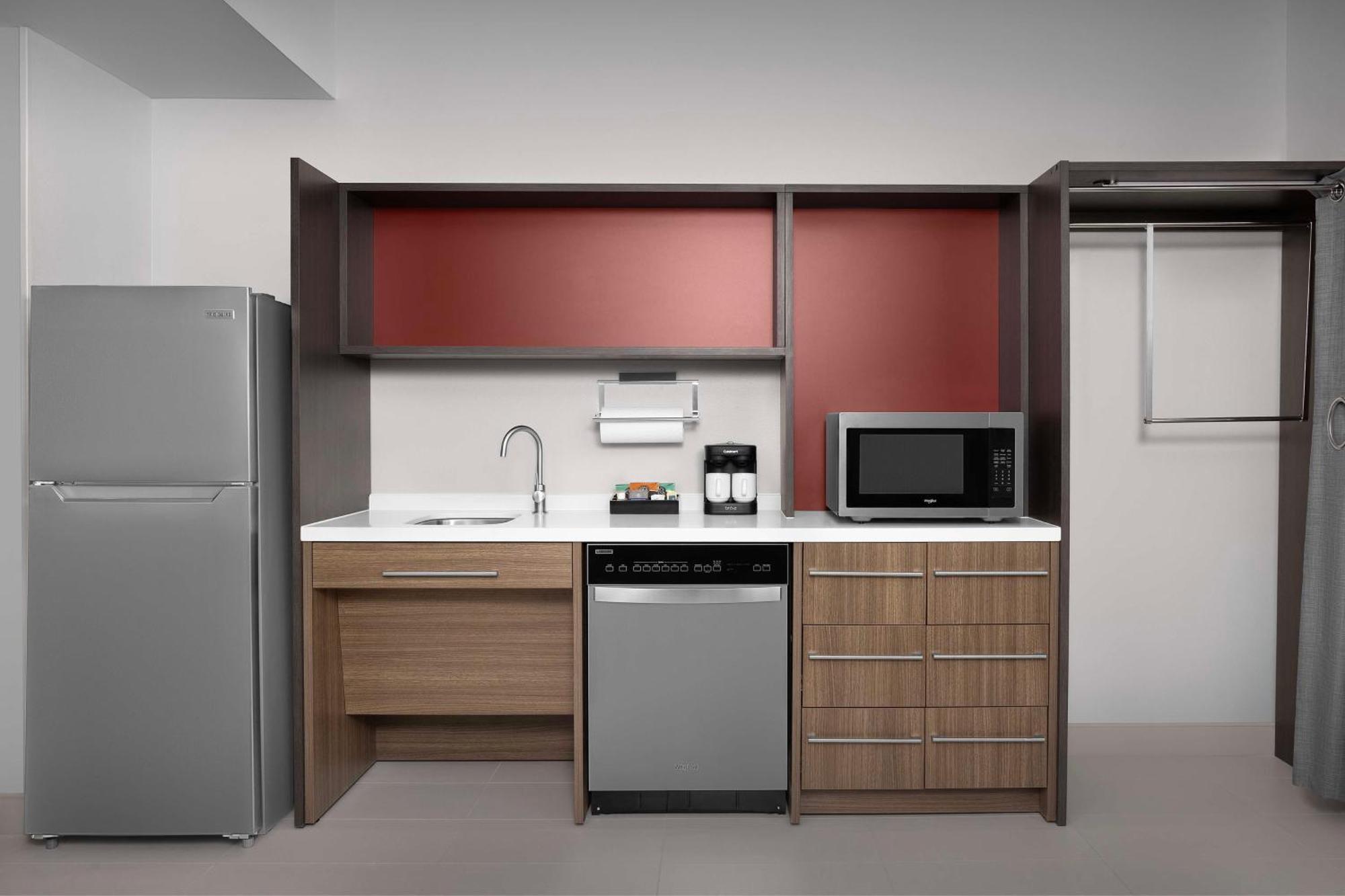 Home2 Suites By Hilton Фолс Чърч Екстериор снимка