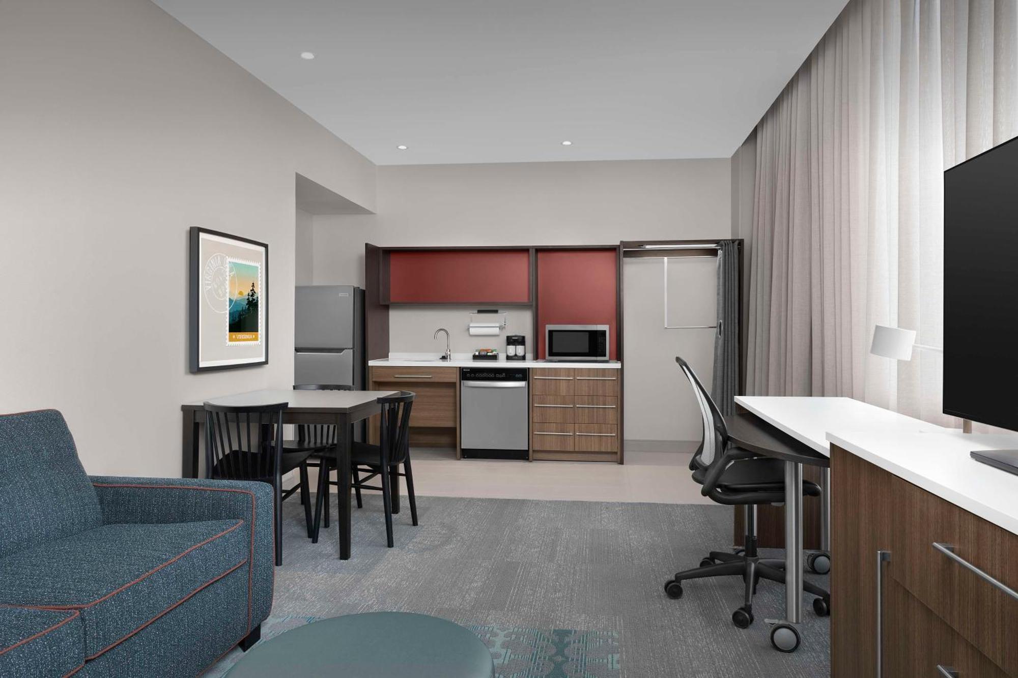 Home2 Suites By Hilton Фолс Чърч Екстериор снимка